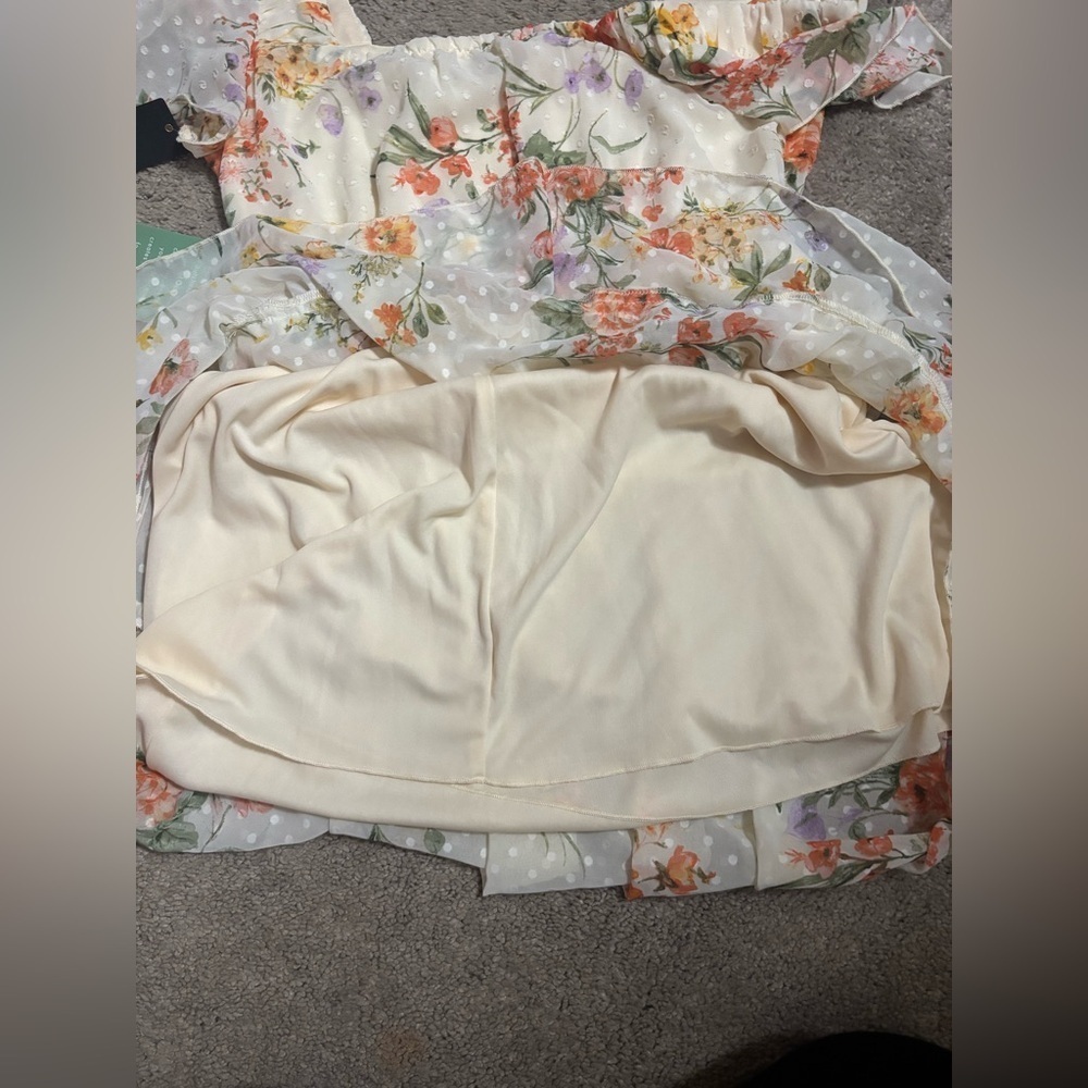 City Triangles mini dress Floral Short Sleeve Size 7 - Picture 8 of 11